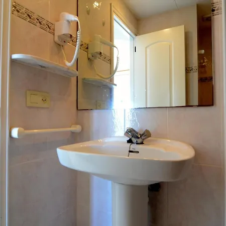 Holiday home Treputxell 2-1