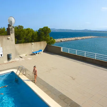 By Costa Brava With Pool 度假居 埃斯塔蒂特